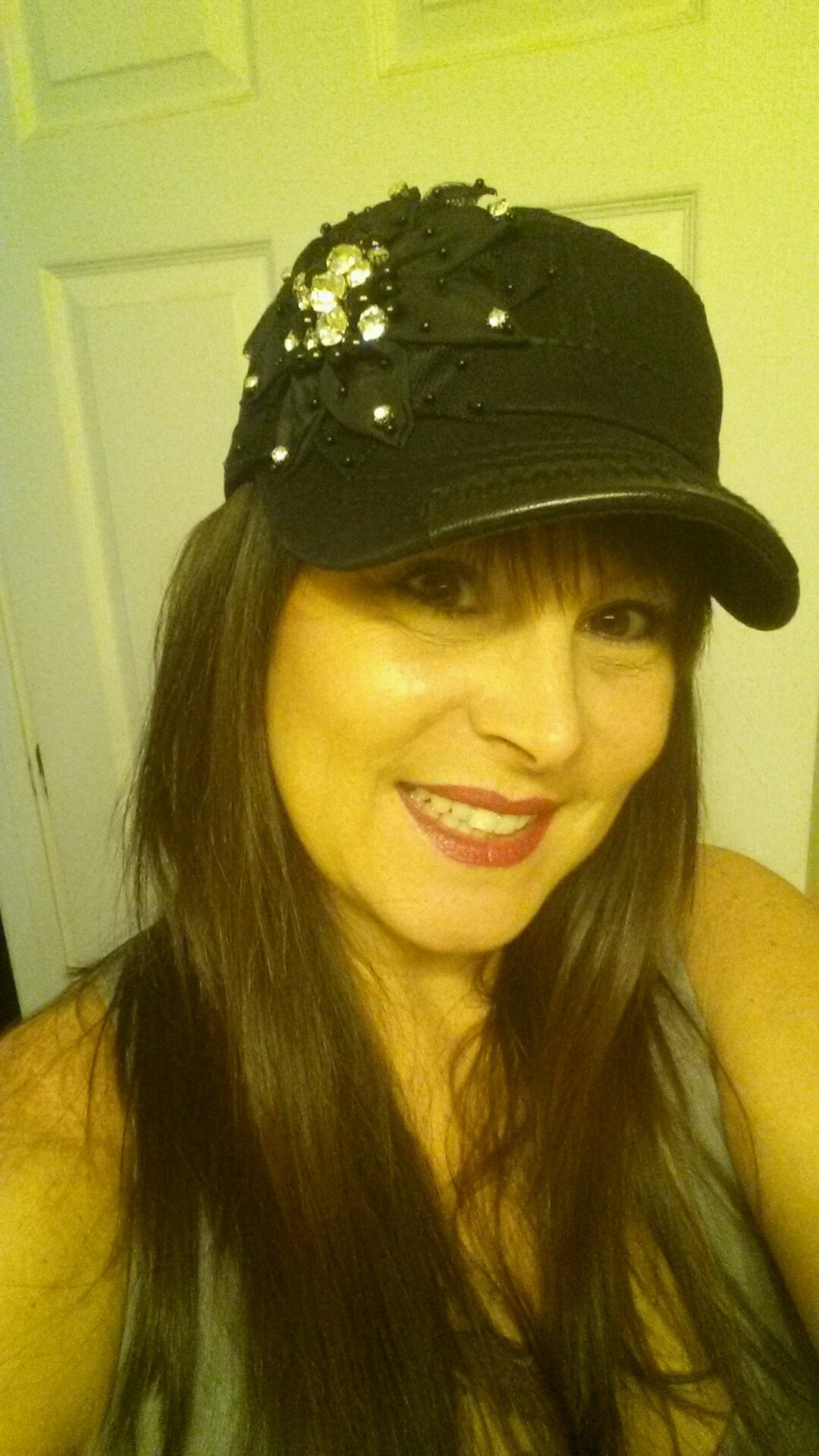 BamaTif's profile picture. Lovin life!! Running is my passion! I dont like the spot light but I'll set up the perfect stage for those who do!! Encourage others to shine and sparkle!