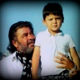 Su recuerdo y su grandeza nos acompañará siempre. Gracias a todos. Almudena y Juan Moneo