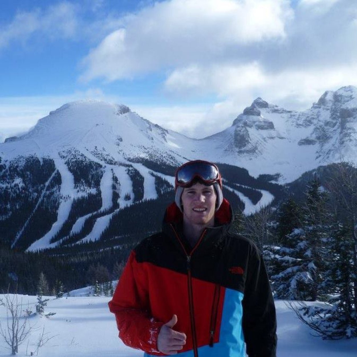 beatz18's profile picture. Lots of Essendon FC, MMA and Vancouver Canucks RT’s