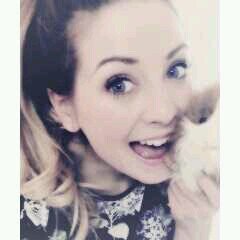 one day I will be at the wedding of Zoe Sugg and Alfie Deyes.