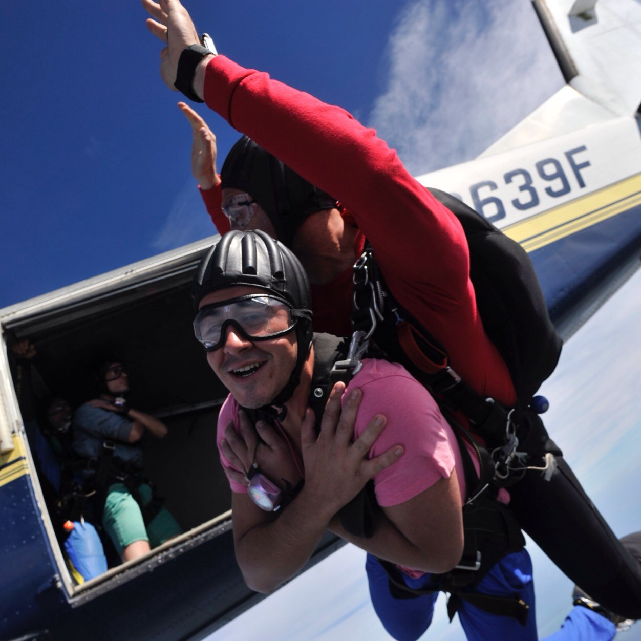 Ginologist's profile picture. Musings of a Gin Jetsetter