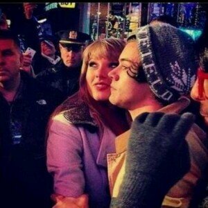 No matter what people say I love Haylor! I support Zerrie,Elounor,Payzer,Nellie,Haylor!Little Mix, One Direction and Taylor Swift are my life xo