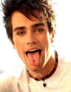 lukitass3's profile picture. belieber boy