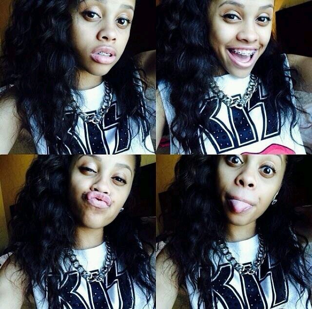 I adore shania so follow . |IG: @adoreshania_|