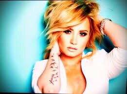 Who doesn't love a good imagine here and there? :) DM or tweet me if you have any requests! I love you all, stay strong!