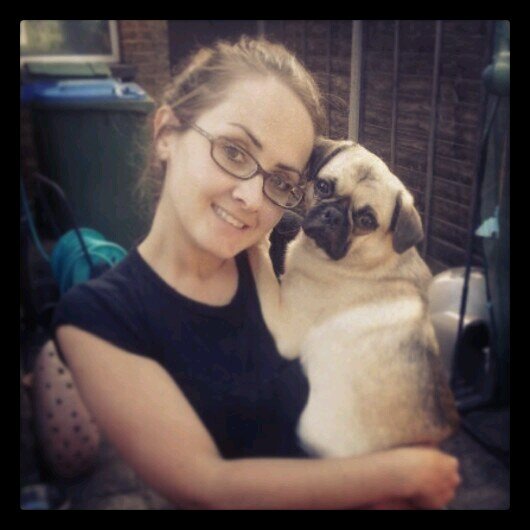 Assistant Floor Manager in TV.
Mum to 1 human and 3 animals. 
Live in NW England. 
Lazy / always tired! 


On instagram @jennyligs .