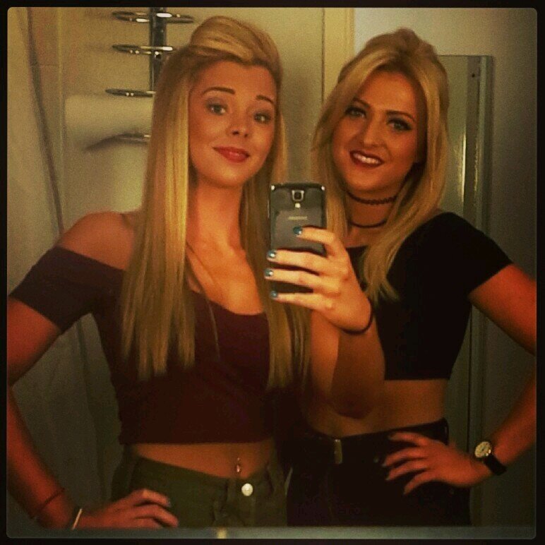 Instagram: stephloujones