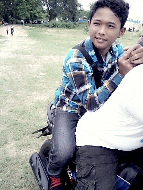 AdiHanda's profile picture. 