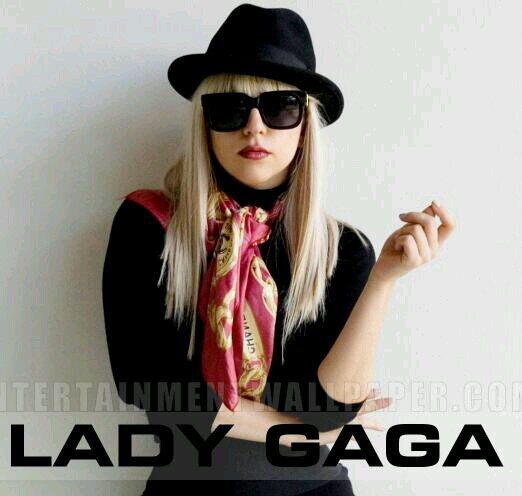 fã de Lady Gaga ,Little Monster segue ai ! vamos falar de nossa diva