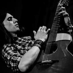 Guitarist, Composer & Lecturer. Solo album 'Stickman' out now! Elixir Strings, Lowden Guitars, G7th Capos and Boss FX endorsee.