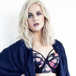 {Shipwrecked/RP} Hey,it's Perrie.1/4 of Little Mix.Selena is awesome.Niall is just perfection.Harry is fabulous.Camila is just swag. {Single}