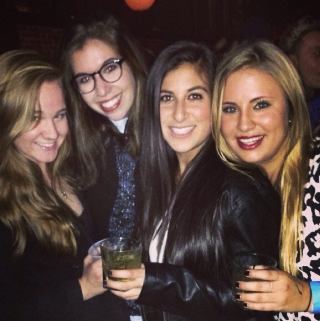 sarrr_bearr's profile picture. call me spongebob stackin' crabby patties