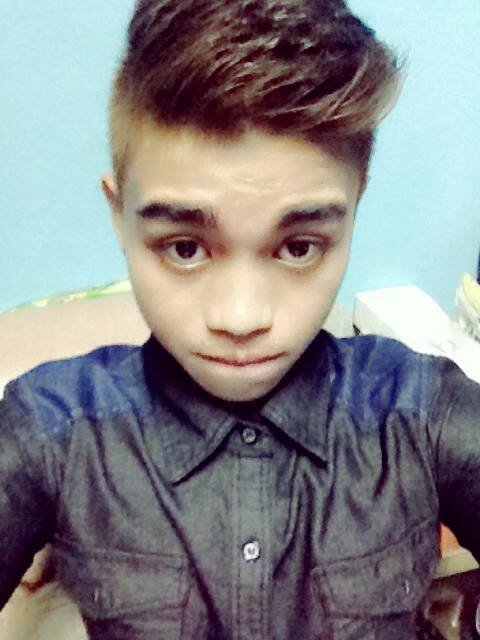 simpleng cute Josh yow :)