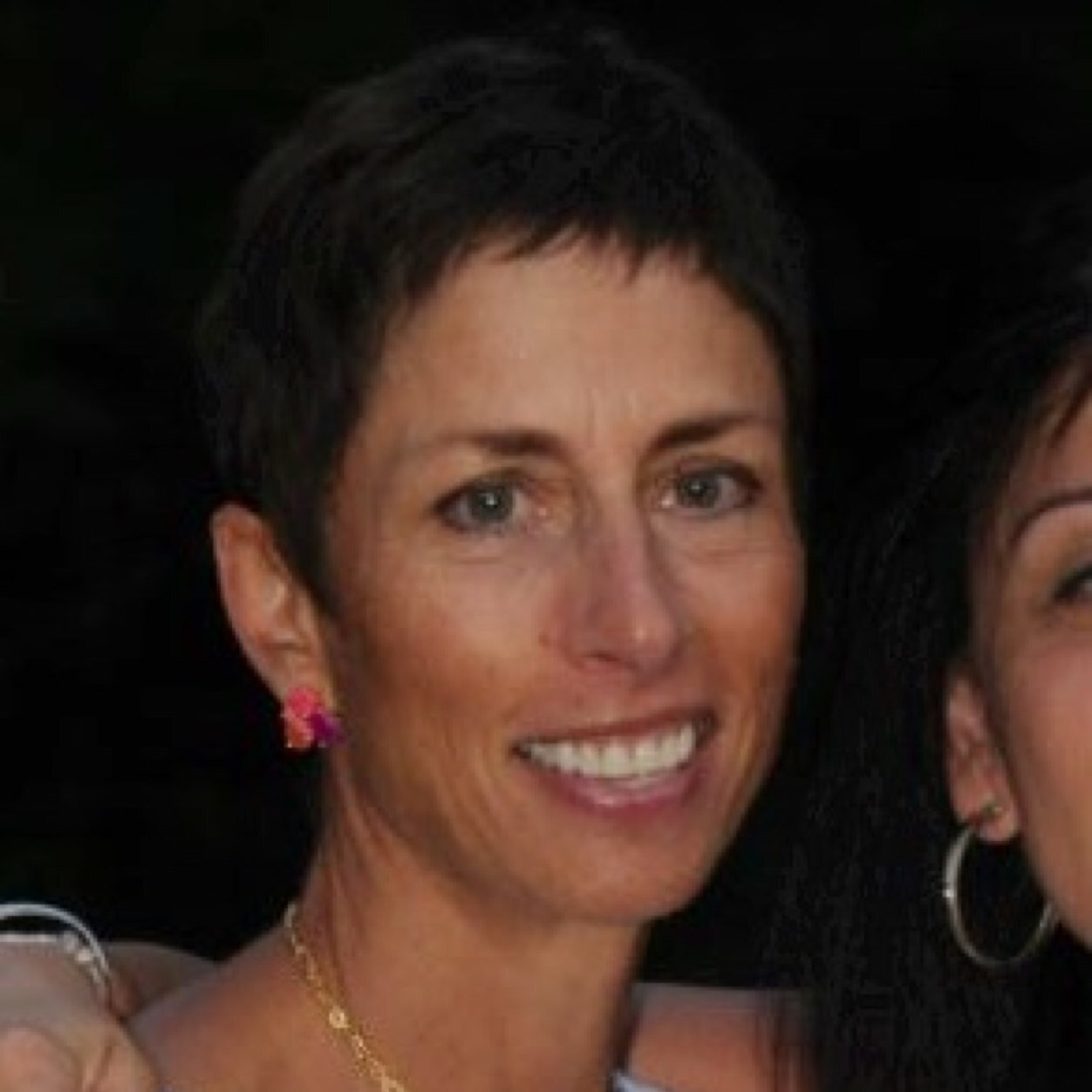 VP at Zimmerman Associates since 2000; executive search; bundled recruiting; research & competitive intelligence