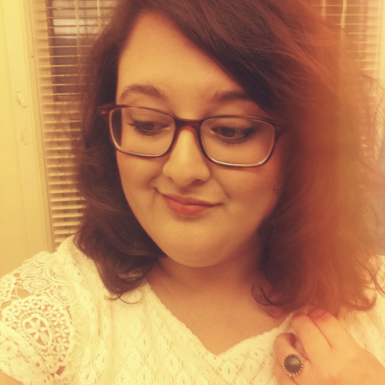 whats_a_fabiola's profile picture. Lover of storytelling, barista-ing & human interaction. Mind trained in Public Relations, soul in Counseling Psych, integrating both. Future social entrepreneur