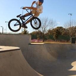 BMXJJ327's profile picture. Style never goes out of style #bmx