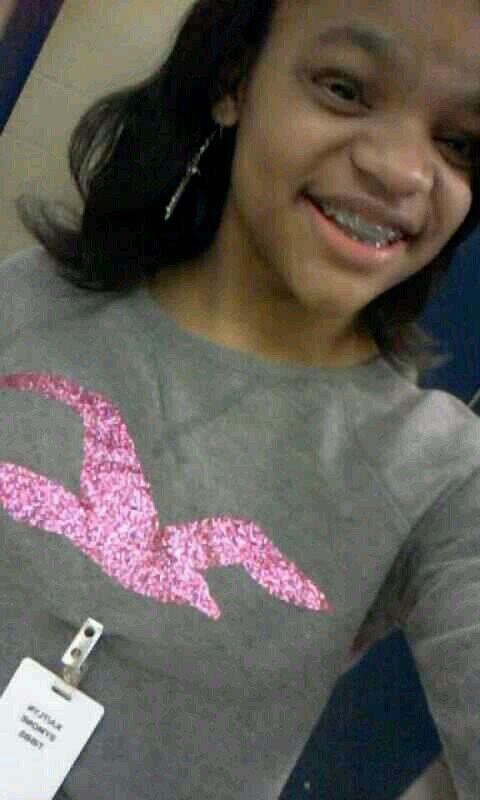 Just follow me & know i plays KNOW games , NONE AT ALL , go follow my other half @Gorgeous_Taedaa btw , 2/3 AKV