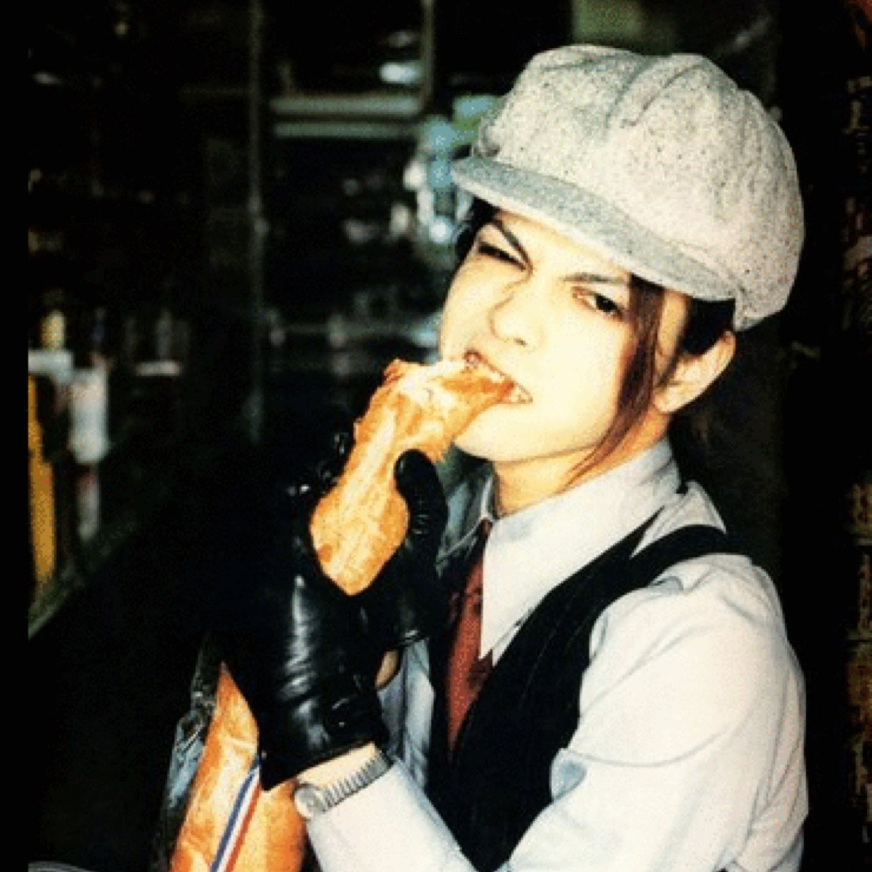 Ciel_v_a_s's profile picture. 機種変のTwitterの引き継ぎに失敗したため@Ciei_vabcs に移行しました！こっちのアカウントは近いうちに消します。なのでフォロバしません！あしからず(#ﾟωﾟ )　新垢は無言OKです☆