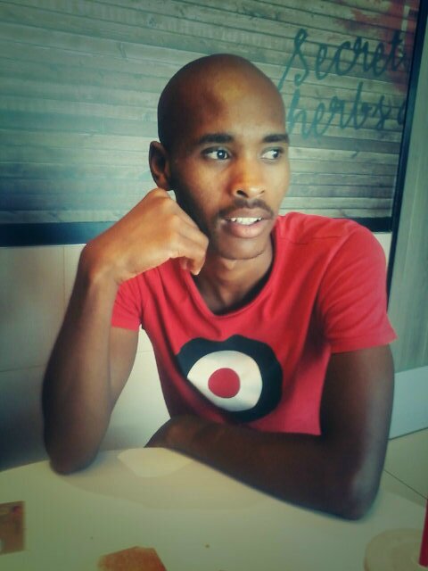 Im thinking globally but acting locally!!future millionaire. Screw it let's do it that's my motto||Strategic thinker||