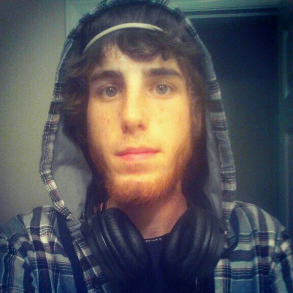 jack_daniel89's profile picture. i suck at guitar