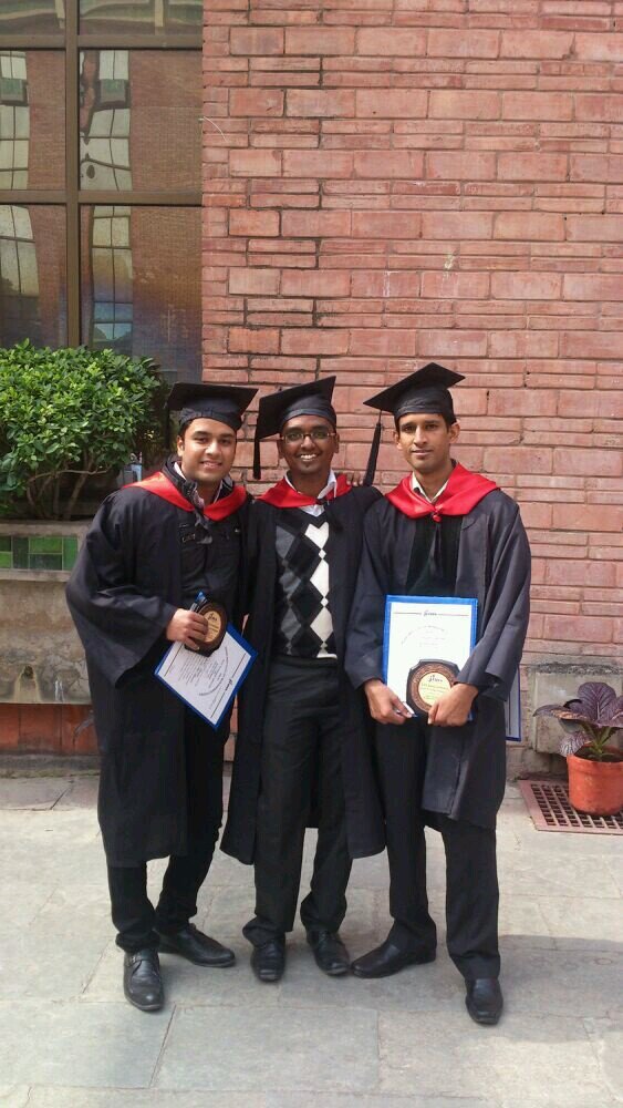 Administrative Officer at UIIC. Man Utd Freak :)
  #RVP# #Rooney# #Giggs# #Biryani#
