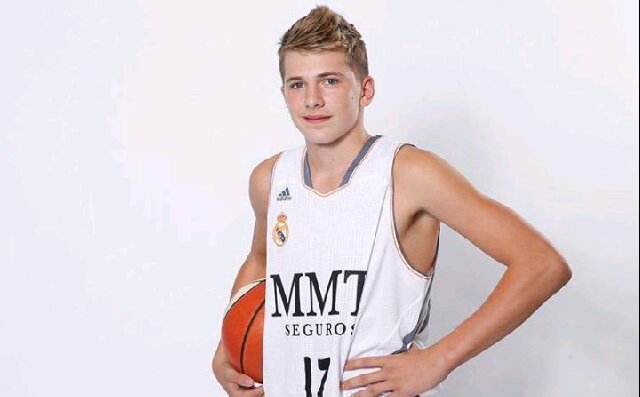 Luka Dončić. 28 February 1999 - Ljubljana (Slovenia). 1.95 m & 88 kg. Olimpia Ljubljana (2010-12)
 Real Madrid (2012- ) & Slovenia national team