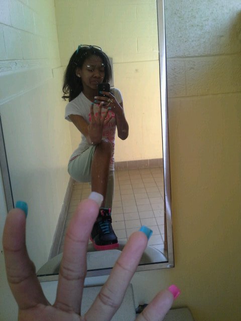 iBeehPrincess Mwah 3 Ghottz Iht 100%Luhvable insta @meee_princess #Est.April16 #TeamRedbone #TeamTaken #PrincesszxE.N.T #TeamFollowBack ♥10/27/13♥