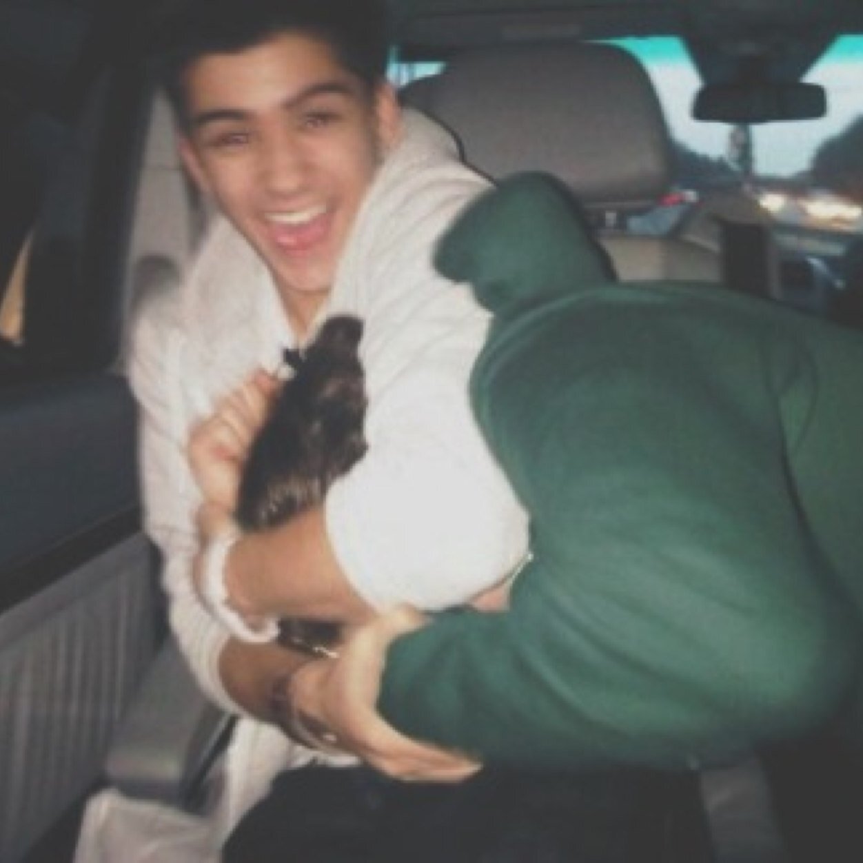 @FLUORESCENTZRRY @ROSEETIFFANY