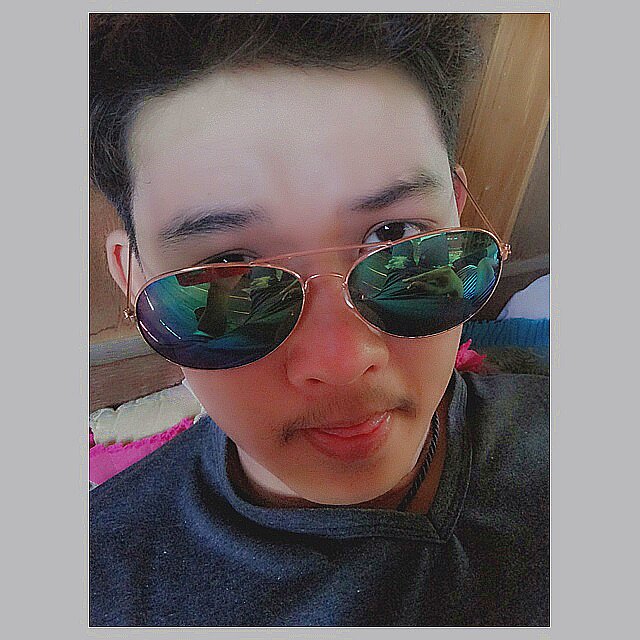 mosmosmt's profile picture. Nickname : mos :)   Facebook : https://t.co/cr0Uw3CuIC     Instagram : http://t.co/hy9K0hlSHi  ^^