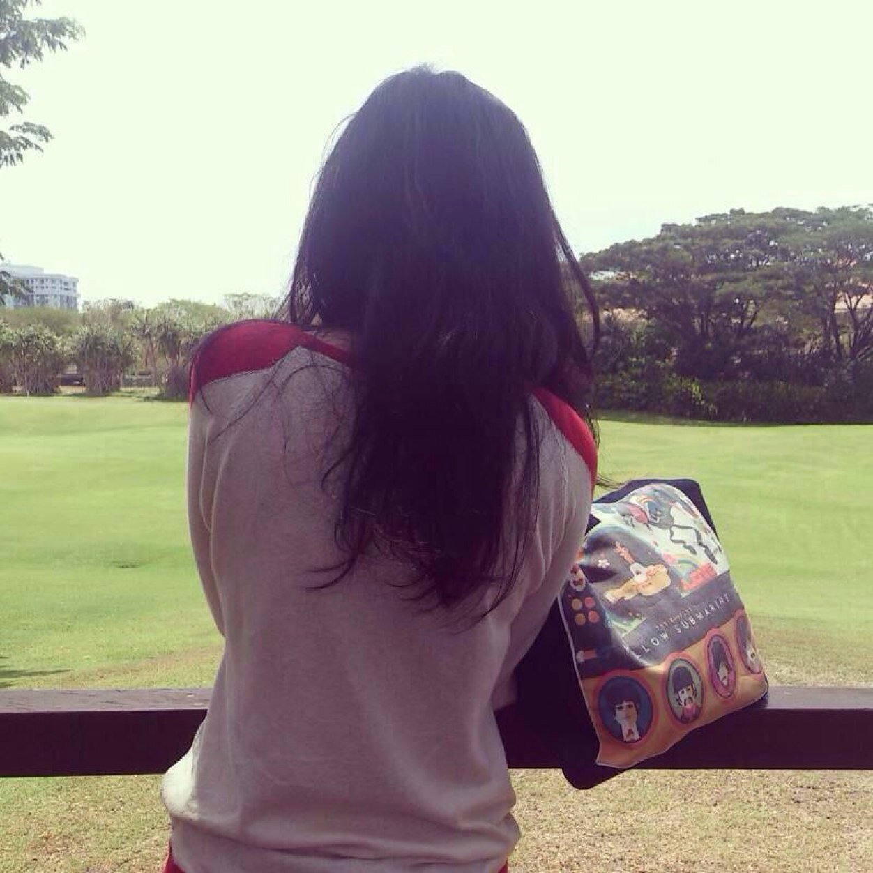 reveriebag's profile picture. 