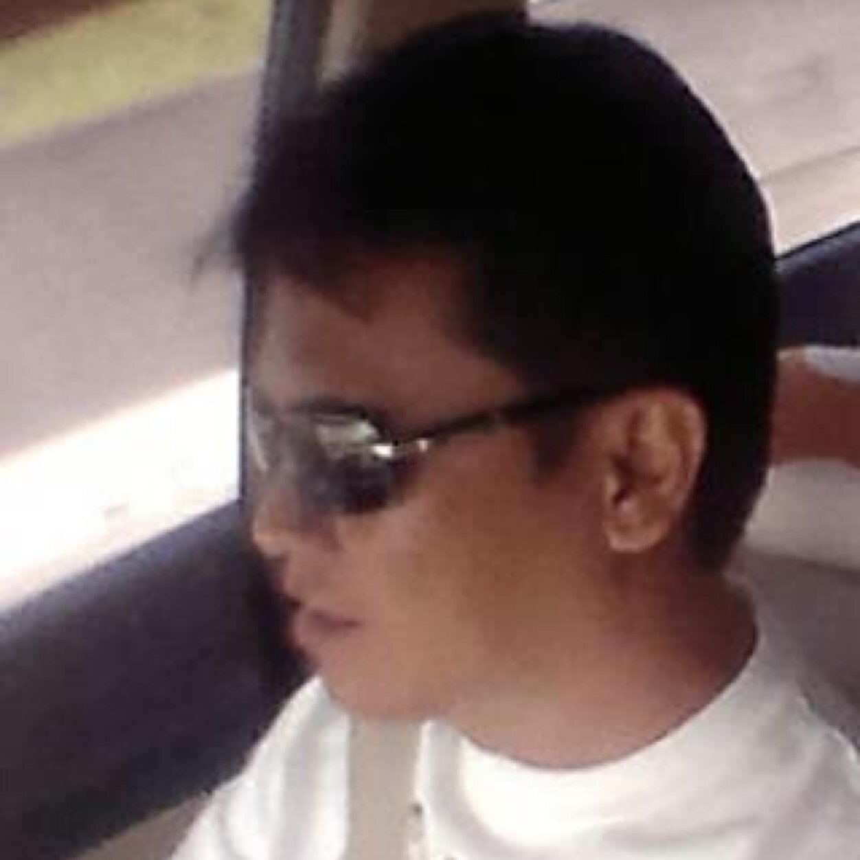 DYuliantoro's profile picture. Yang laen boleh pura-pura.gw apa adanya