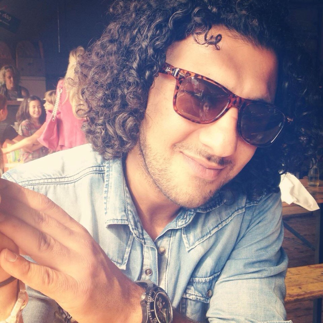 omeriozz's profile picture. 