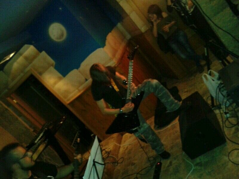 javibloodburton's profile picture. 