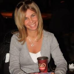 HeleneMtl's profile picture. On avale à pleine gorgé le mensonge qui nous flatte, et l'on boit à goutte une vérité qui nous est amère.