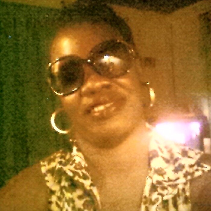 am a single lady and love to go out partying and relax on my pc