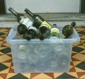 Lots of Bottle offer a domestic glass recycling service in & around Tunbridge Wells. Owner: Mark Symmons.