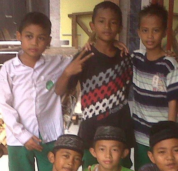 A Muslim | 27-10- 2000 | MTsN 1 Model PalangkaRaya | Class VII-5 | Hobby  is Playing Fotball