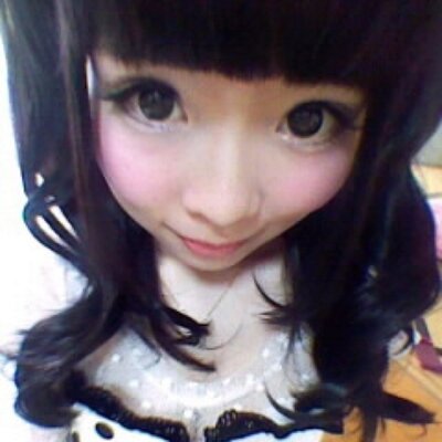 佐藤京子様！！ 日向坂46齊藤京子、ドット柄ワンピースで“お嬢様っぽい”グラビア