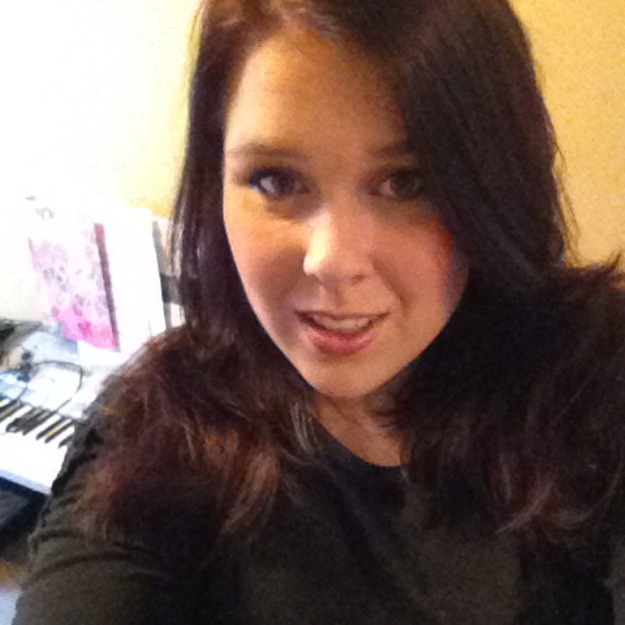 XMonikaa's profile picture. What doesn't kill you makes you stronger