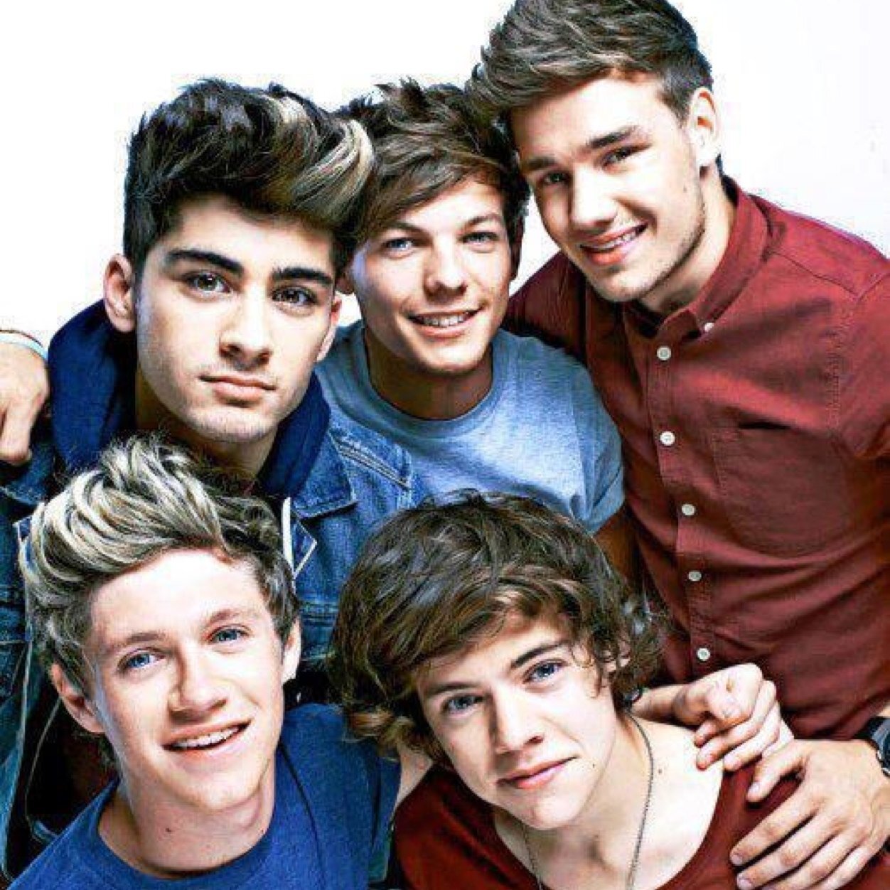 Hey! We Are Directioners! Always love the boys! Join bareng kita yuk! 5 admin here ;) #1DFAMILY