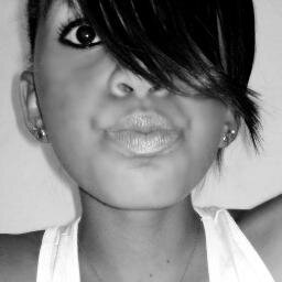 A todos desejo paz e amor ✌ Aaah e música ♫♪