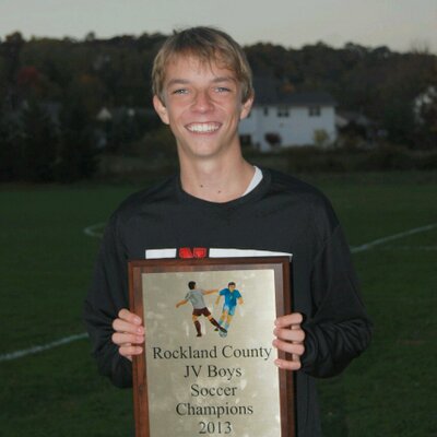 Profile Picture of Chris Bonelli (@chrisbones_11) on Twitter