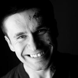 Realitní makléř, Poradce pro hypotéky,investice a pojistné produkty, Osobní trenér, Jednatel , fanoušek filmů, fitness.Miluji dobré jídlo,vodu a fajn společnost
