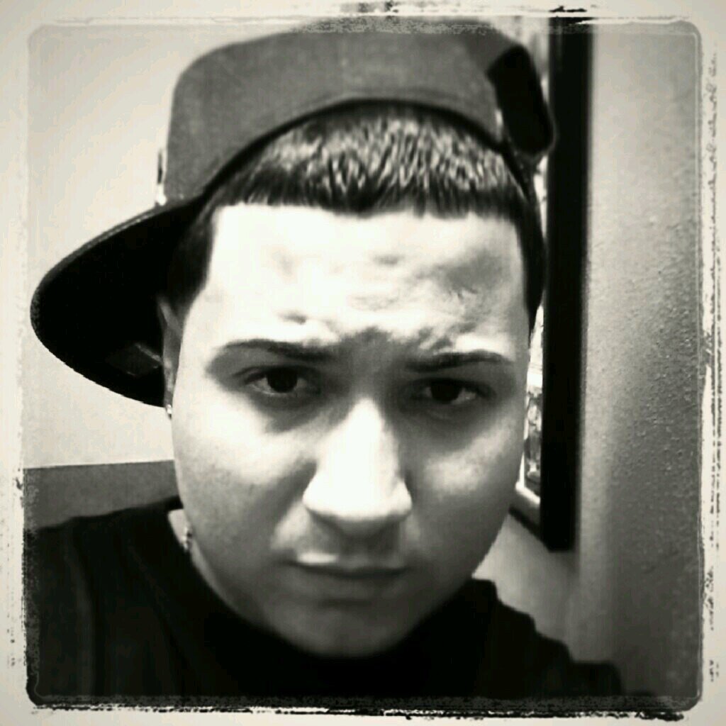 omarriv1804's profile picture. 