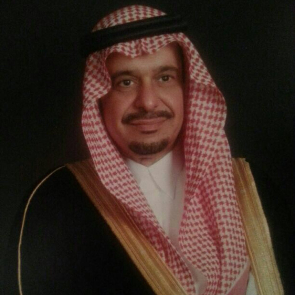 صدقة جارية للمغفور له بإذن الله الدكتور بدر بن عبدالعزيز الربيعة.