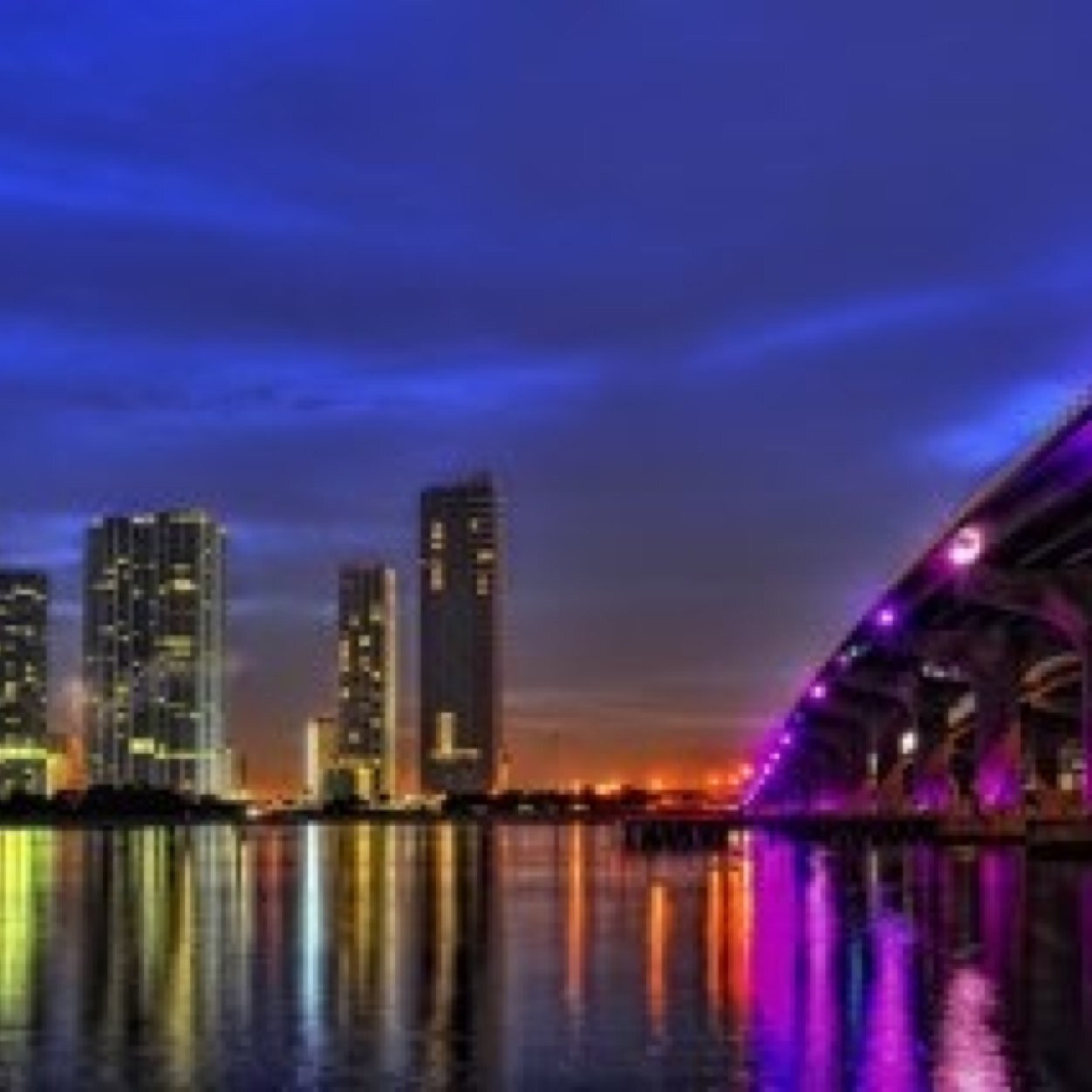 Welcome to Miami Getaway, a place where the stars really get to be themselves. Who knows what wil happen.