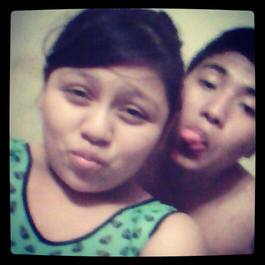 ola estas estas en mi perfil y pues amo el chocolate al iwal q a mi novio :3 porfa sigue.