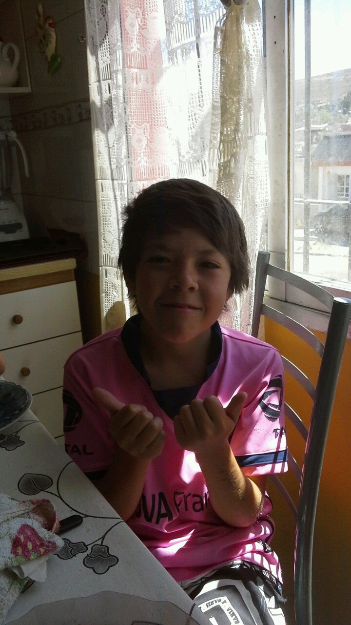 Anda preparandote gallina le vamos aser la cola!!
