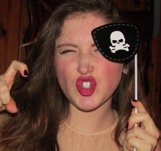 honest_elsie's profile picture. i love people :)