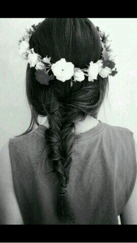 Follow back account ! ;)                                               Mia|Cat|Ana|Sue